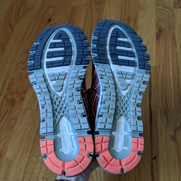 Coral and charcoal asics gel quantum 360 - Picture 4 of 6